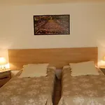 Du Bord Des Eaux - Demi-pension Assuree Sur Reservation Hotel 3*