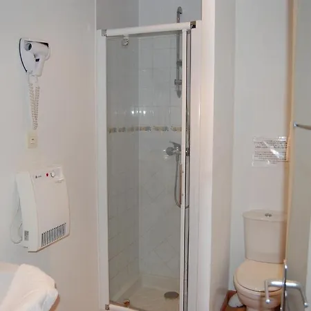 Du Bord Des Eaux - Demi-pension Assuree Sur Reservation Szálloda