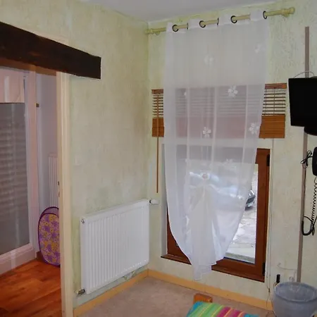 Du Bord Des Eaux - Demi-pension Assuree Sur Reservation 3*