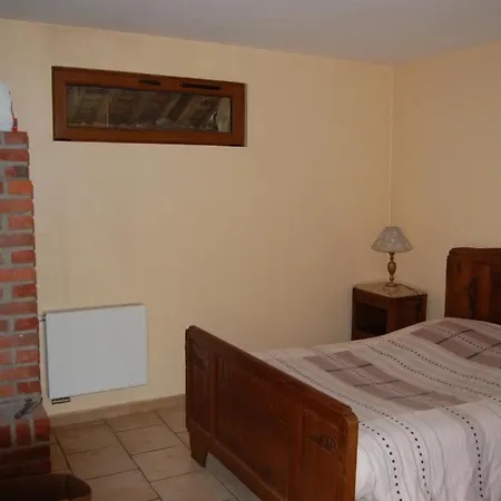 Du Bord Des Eaux - Demi-pension Assuree Sur Reservation 생타망레조