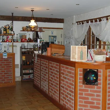 Du Bord Des Eaux - Demi-pension Assuree Sur Reservation ホテル サンタマン・レゾー