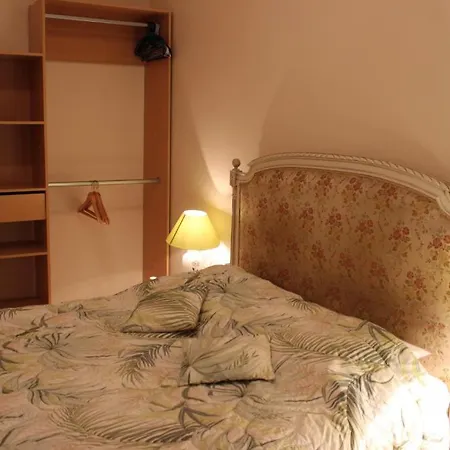 Hotel Du Bord Des Eaux - Demi-pension Assuree Sur Reservation 3*