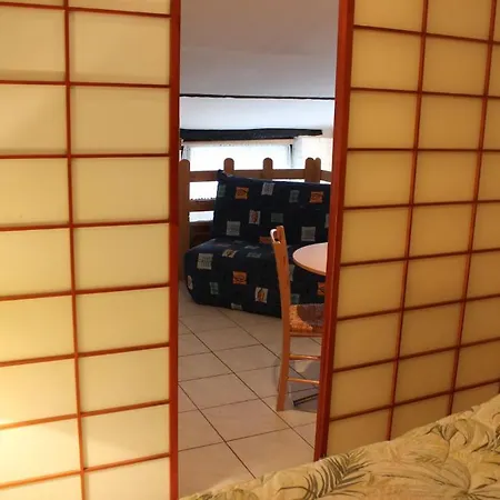 Du Bord Des Eaux - Demi-pension Assuree Sur Reservation 3* 생타망레조